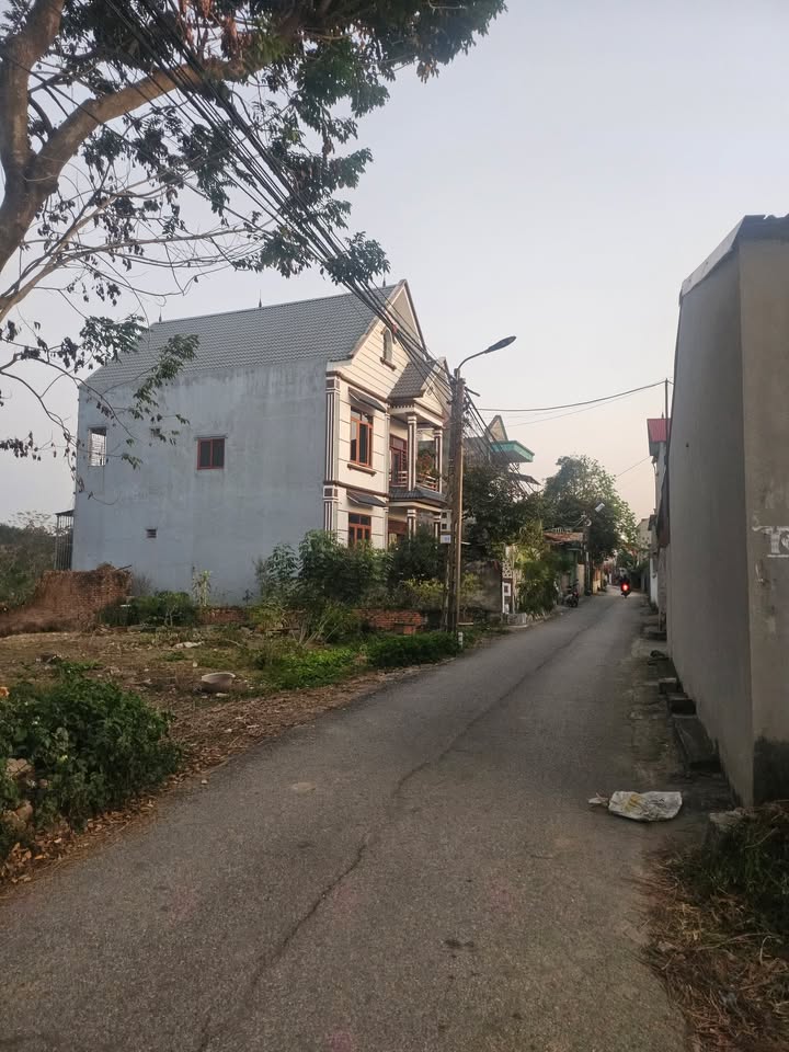 Đất nền 160m² tại Tân Tiến, Văn Giang - Giá chỉ 3 tỷ, cơ hội đầu tư tuyệt vời!