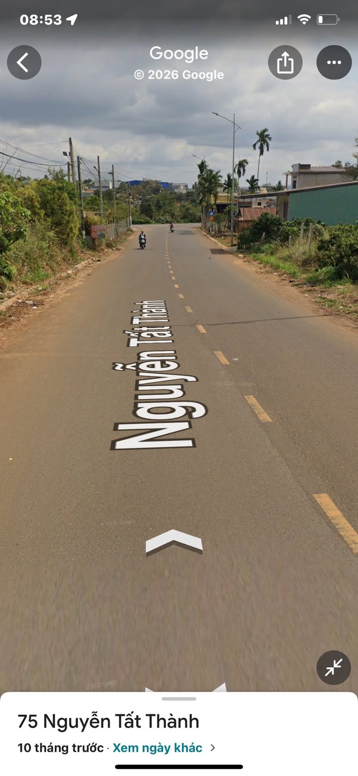 Bán nhà FrontHouse đường Nguyễn Tất Thành, Buôn Hồ 70m² giá 7.9 tỷ - Khu kinh doanh sầm uất!