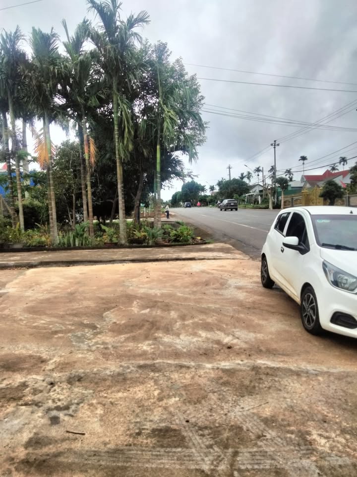 Đất nền mặt tiền đường Hùng Vương, Buôn Hồ 440m² - Cơ hội đầu tư tuyệt vời!