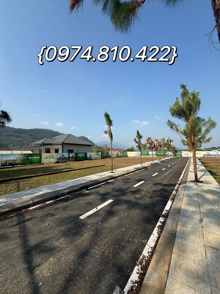 Đất thổ cư 100m² tại Hòa Lạc - Sổ đỏ, view hồ, giá tốt!