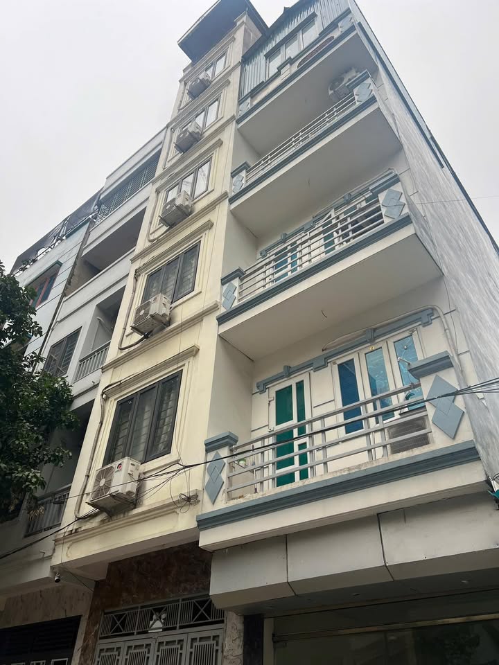 Nhà Liền Kề Mỗ Lao 40m² giá thỏa thuận - Full nội thất, phù hợp kinh doanh!