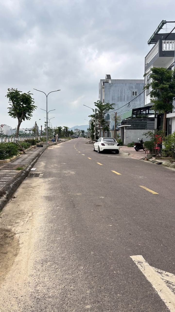 Đất lộ giới 12m Phường Quy Nhơn Đông 41m² giá 2.79 tỷ - Mặt tiền rộng, cơ hội đầu tư vàng!