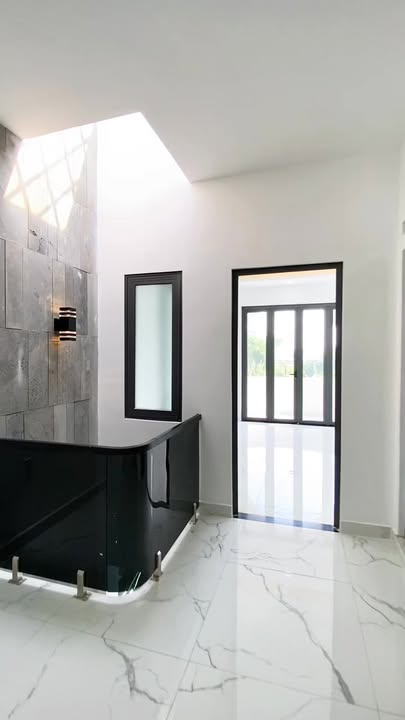 Nhà phố hiện đại Xã Bình Chánh 100m² giá 2.65 tỷ - Giảm giá sốc ngay hôm nay!