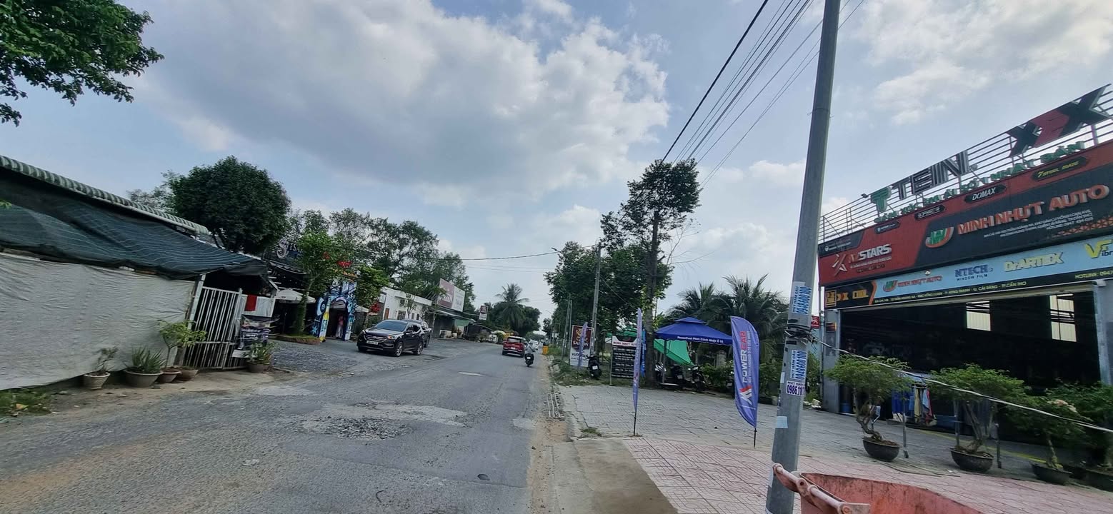 Kho cho thuê mặt tiền đường Trần Hoàng Na, KDC Hồng Loan 120m² - Vị trí đắc địa