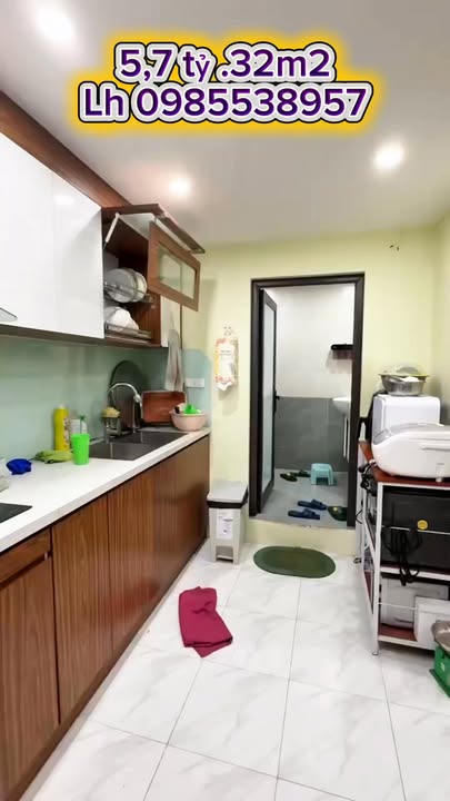 Căn hộ Tập thể Lương Định Của, Đống Đa 14m² - Sân vườn riêng hiếm có!