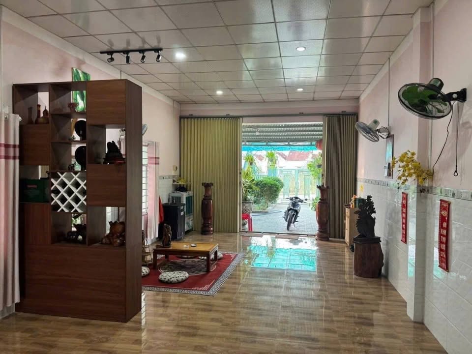 Nhà phố Phước Lâm, Ninh Hòa 189m² giá 1.2 tỷ - Thiết kế hiện đại, đầy đủ tiện nghi!