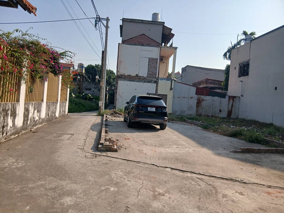 Đất 2 mặt tiền phố Lạc Vệ, Tiên Du 81m² giá 3 tỷ - Cơ hội đầu tư hiếm có!