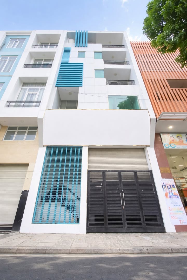 Nhà mặt tiền Phan Xích Long, Phú Nhuận 500m² - Cho thuê giá tốt, phù hợp nhiều loại hình kinh doanh!