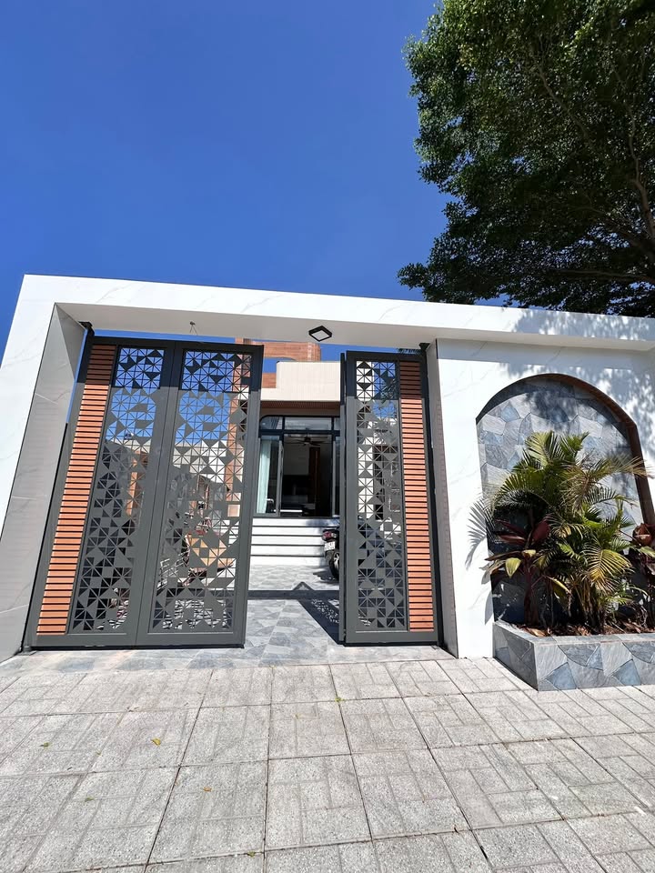 Nhà mặt tiền đường Hải Lâm, Bàu Trũng 100m² giá 2.3 tỷ - Đầu tư sinh lời ngay!