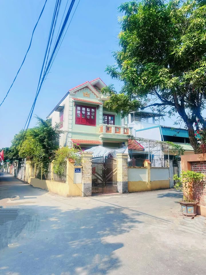 Nhà 2 tầng tại Tdp 2 La Mai, Hoa Lư 120m² giá 3.x tỷ - Chính chủ bán gấp!