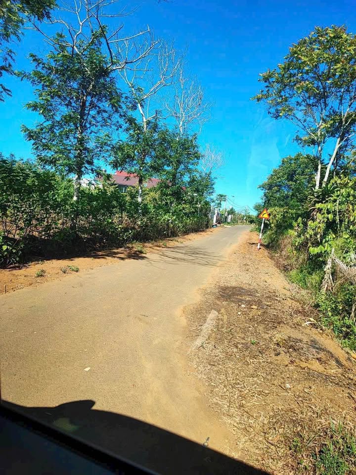 Đất nền Bảo Lộc 4000m² giá 10 tỷ - Mặt tiền nhựa sát cao tốc!