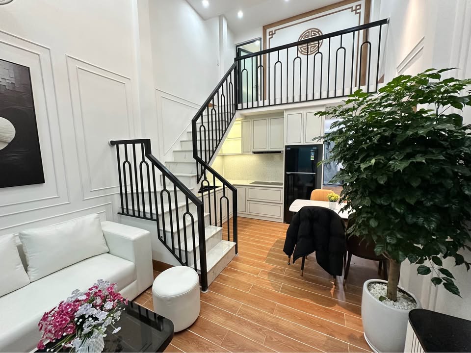 Nhà đẹp 311 Nguyễn Hoàng, Quận Hải Châu 40m² giá 3.699 tỷ - Sẵn sàng vào ở!