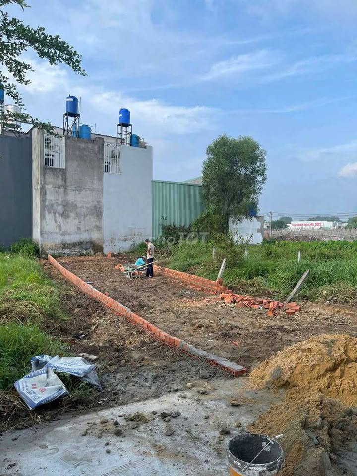 Đất nền Tân Kim, Long An 80m² giá 590 triệu - Sổ hồng chính chủ sang tên ngay!