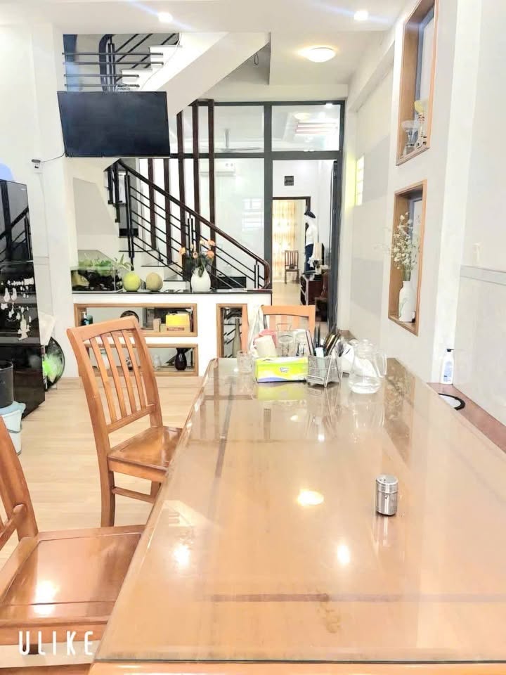 Nhà đẹp 5 tầng tại Bàu Cát, Tân Bình - 76m² chỉ 11 tỷ - Tiện ở và kinh doanh!