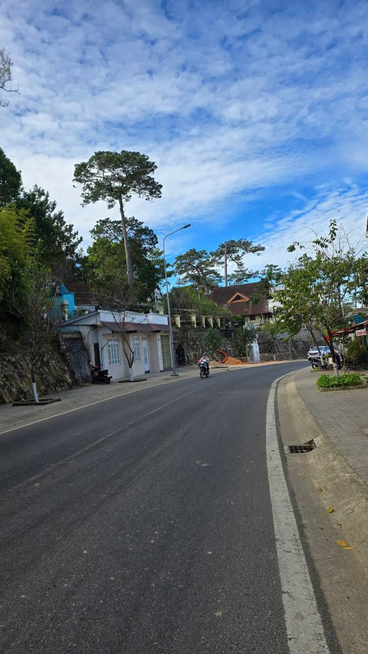 Nhà riêng Phạm Hồng Thái, Đà Lạt 90m² giá 7 tỷ - Sổ hồng riêng, ô tô vào tận nơi!