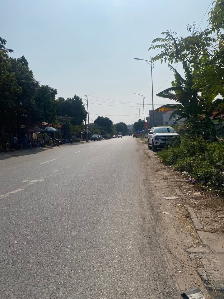 Đất nền Vụ Bản - Kim Anh 200m² giá 2 tỷ - Đường ô tô, sổ đỏ chính chủ!