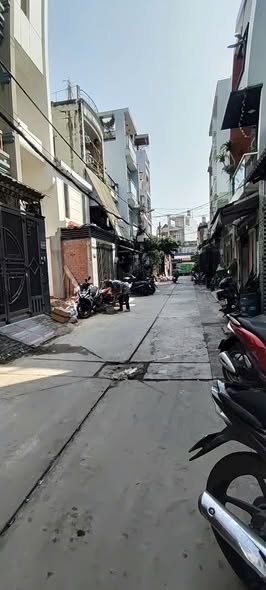 Nhà hẻm Gò Xoài, Bình Tân 64m² giá 5.65 tỷ - Vị trí đẹp, tiện ích đầy đủ!