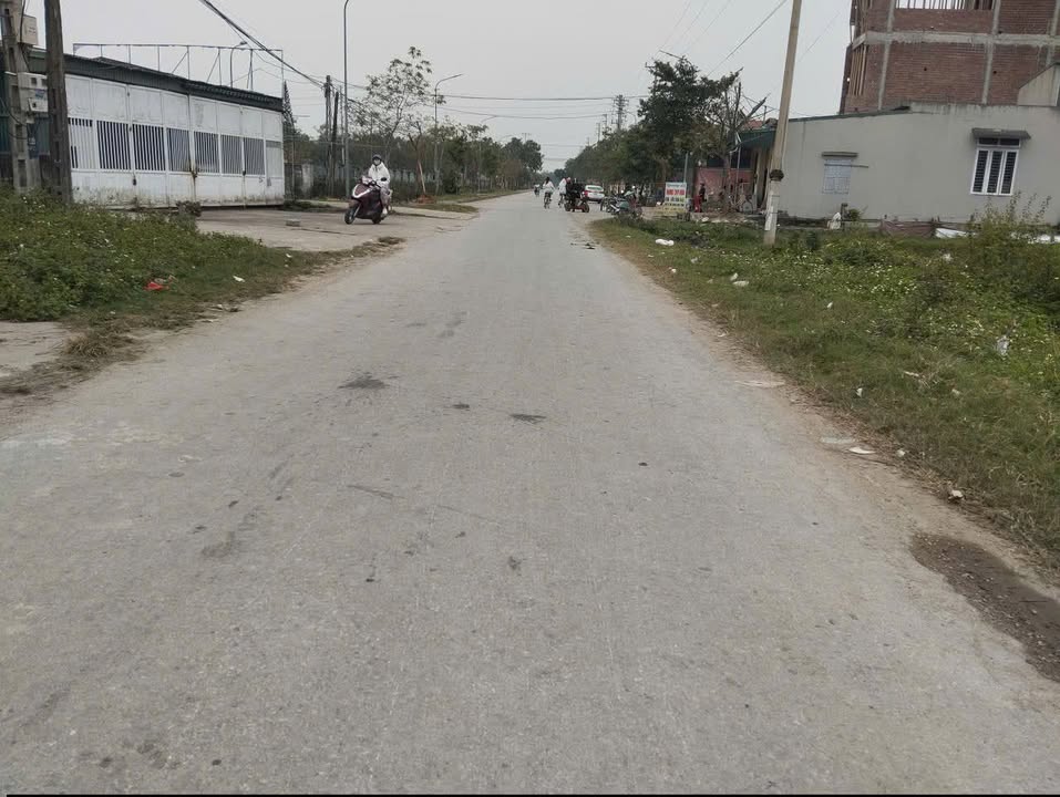 Đất thổ cư Huyện Quảng Xương 125m² giá 1.6 tỷ - Hướng Nam, sổ đỏ chính chủ!