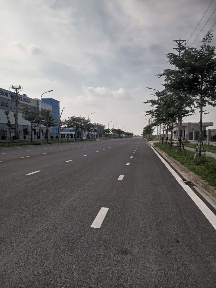 Đất công nghiệp 5ha mặt tiền Quốc lộ 39 - Hưng Yên, giá chỉ 65 tỷ!