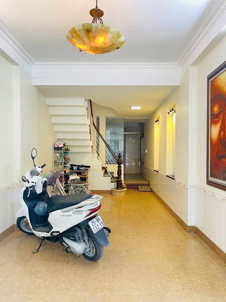 Nhà 4 tầng Lê Trọng Tấn 40m² giá 10.x tỷ - Ô tô đỗ cửa, ở ngay!