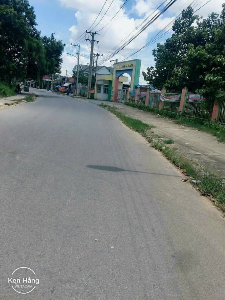 Nhà nguyên căn Phú Chánh 100m² giá 8 triệu - Full nội thất, tiện nghi ngay lập tức!