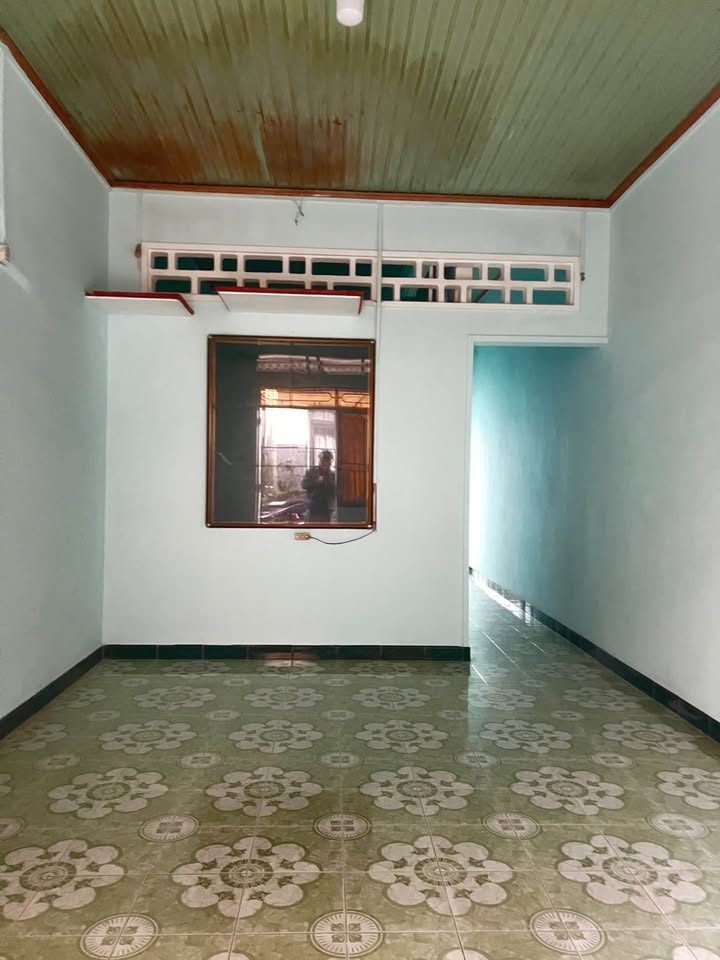 Nhà Hẻm Hàn Mặc Tử, Ghềnh Ráng, Quy Nhơn 64m² giá 1.85 tỷ - Gần biển, tiện ích đầy đủ!