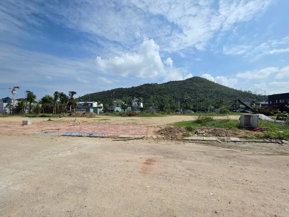 Đất nền khu đô thị Long Vân 100m² giá chỉ 2.05 tỷ - Cơ hội đầu tư vàng!