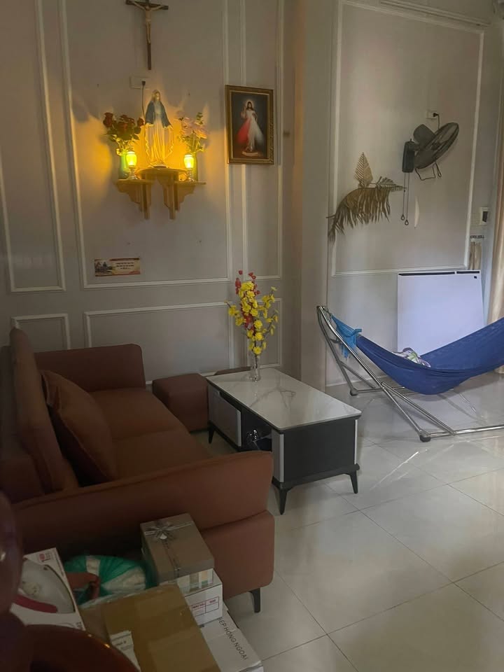 Nhà mặt tiền 61.56m² gần Hồ Sinh Thái, P. Hải Cảng - Giá chỉ 5.x tỷ!