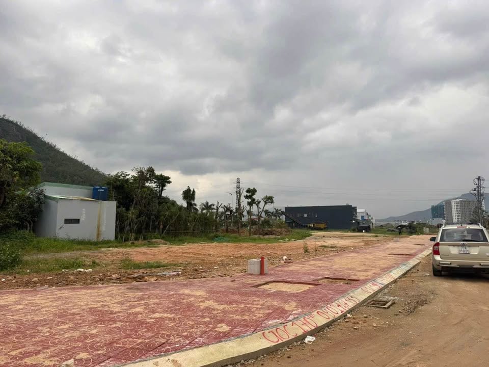 Đất nền Khu đô thị Long Vân 100m² giá 2.19 tỷ - Cơ hội tuyệt vời cho nhà đầu tư!