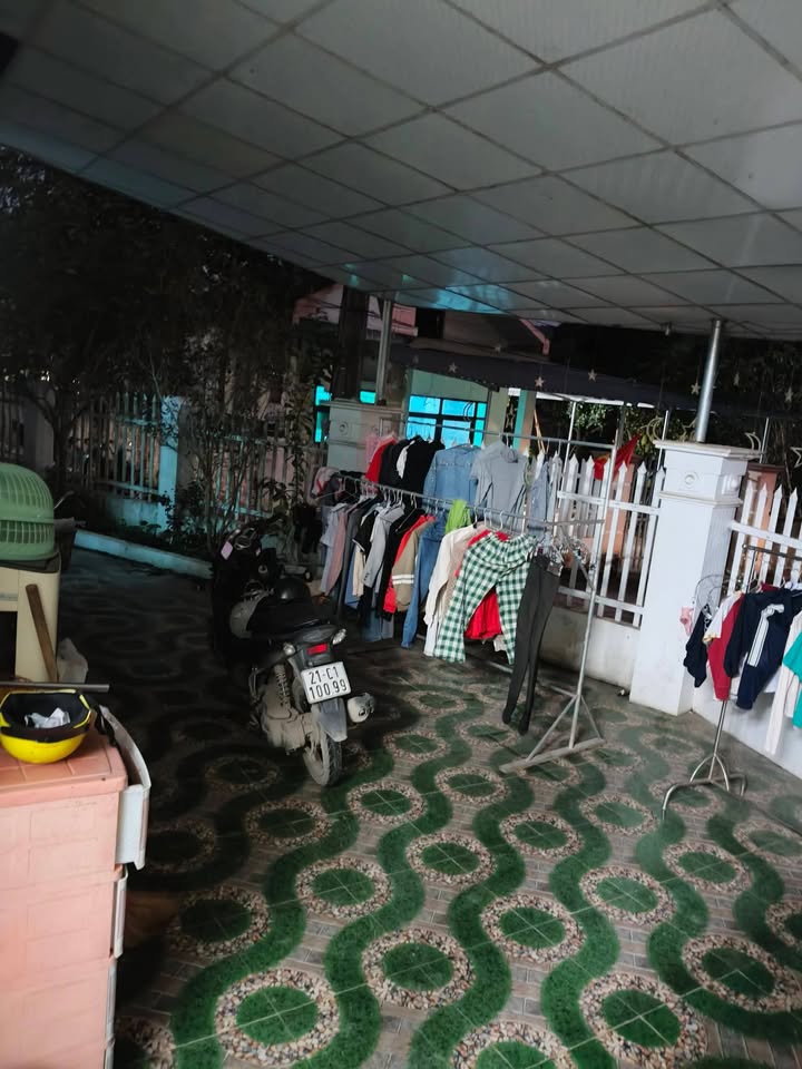 Nhà riêng Yên Ninh, Yên Bái 96m² giá 1.35 tỷ - Ngay cổng trường!