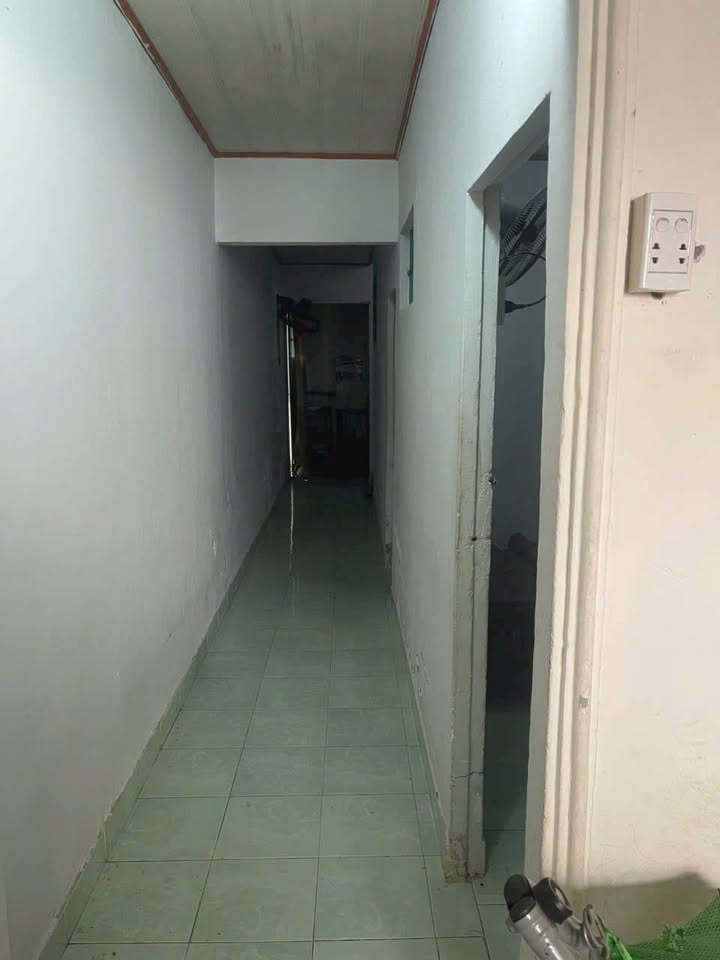 Cho thuê nhà nguyên căn hẻm thông Phường Rạch Dừa - Giá 5 triệu/tháng, tiện nghi đầy đủ!