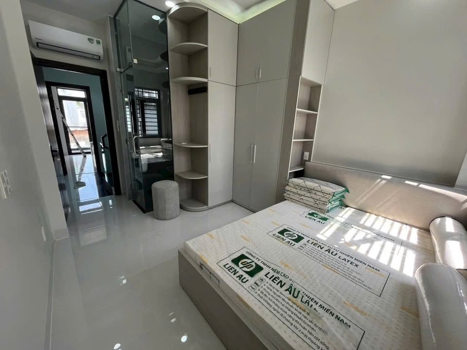Nhà 5 tầng Trần Hưng Đạo Quận 5, 45m² giá 9.5 tỷ - Sẵn sàng ở ngay!