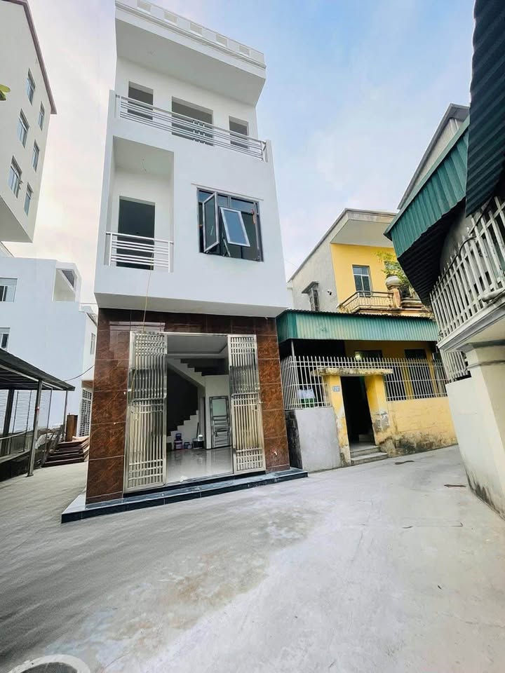 Nhà 3 tầng Khu TĐC Cánh Mẹn, 45m² giá 2.6 tỷ - Tặng ngay cơ hội sở hữu!