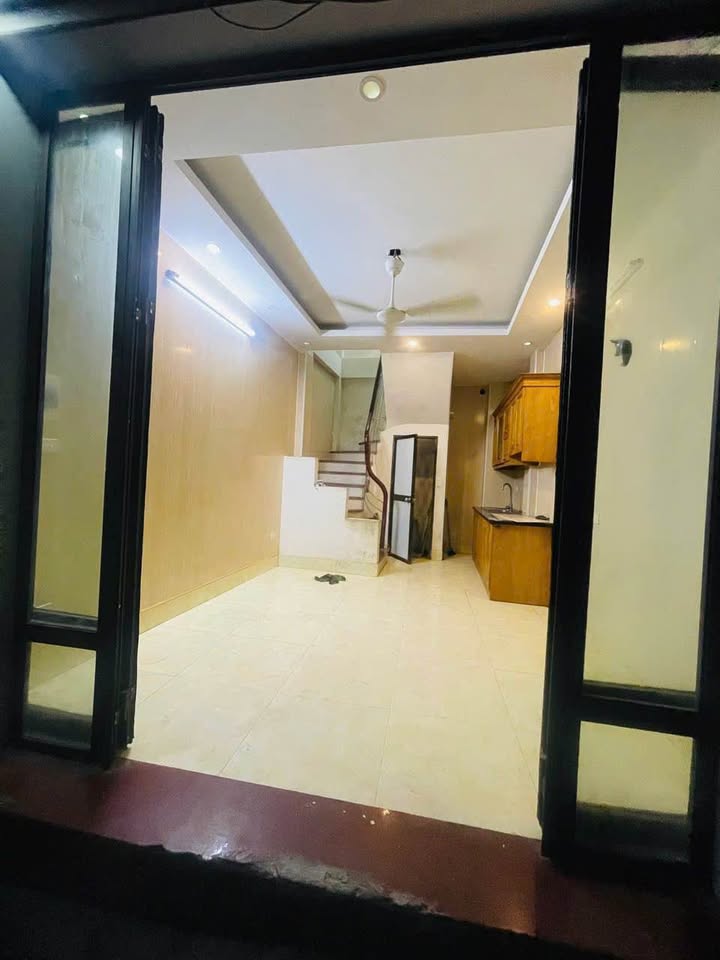 Nhà nguyên căn 4 tầng tại Văn Chương 25m² giá 9 triệu - Thuận tiện sinh hoạt!