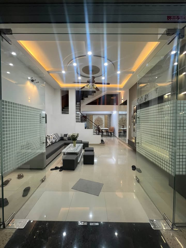 Nhà bán gấp ngõ Hồ Sen, Quận Lê Chân 48m² giá 3,65 tỷ - Sẵn sàng vào ở ngay!