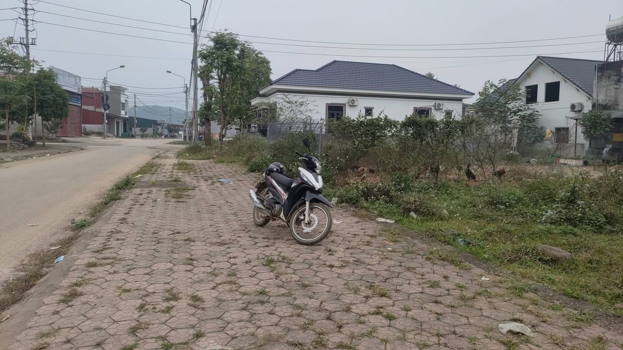 Đất nền Võ Lao, Lào Cai 100m² chỉ 700 triệu - Cơ hội đầu tư hấp dẫn!