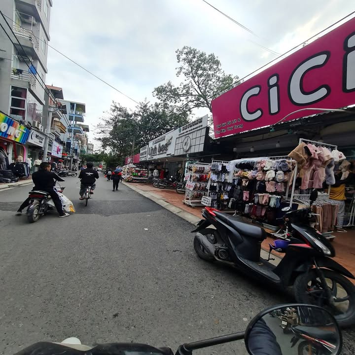 Ký túc xá sinh viên Học viện VNUA, Trâu Quỳ 123m² giá 2x tỷ - Đầu tư sinh lời ổn định!