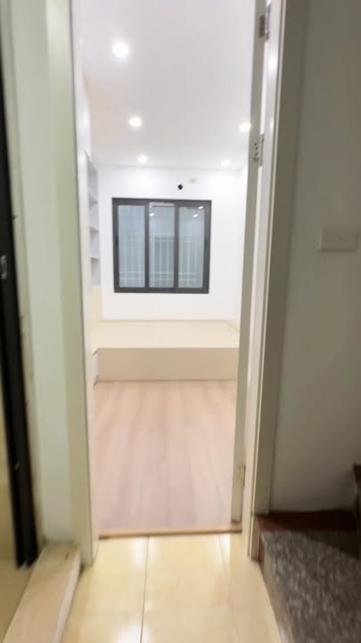 Nhà phố Giảng Võ 16.4m² giá 6.5 tỷ - Vị trí đắc địa, tiện ích đầy đủ!