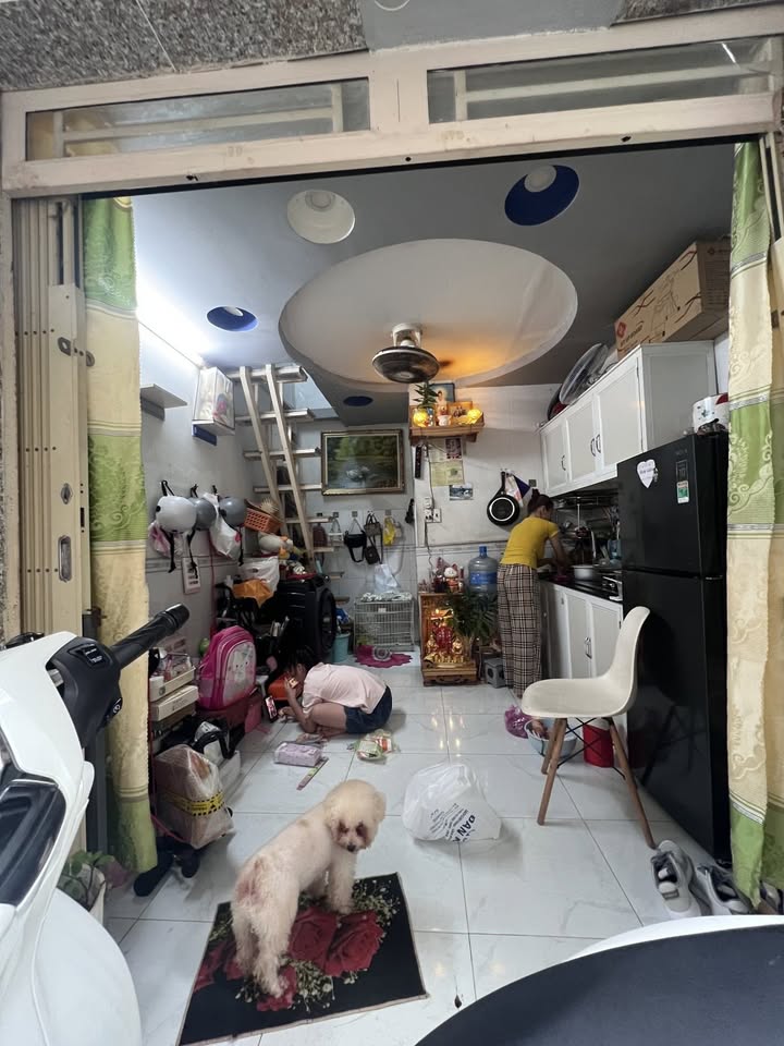 Nhà nhỏ phường Bình Thuận, Quận 7 - 16m² giá 850 triệu - Gần Big C, tiện lợi ngay trung tâm!