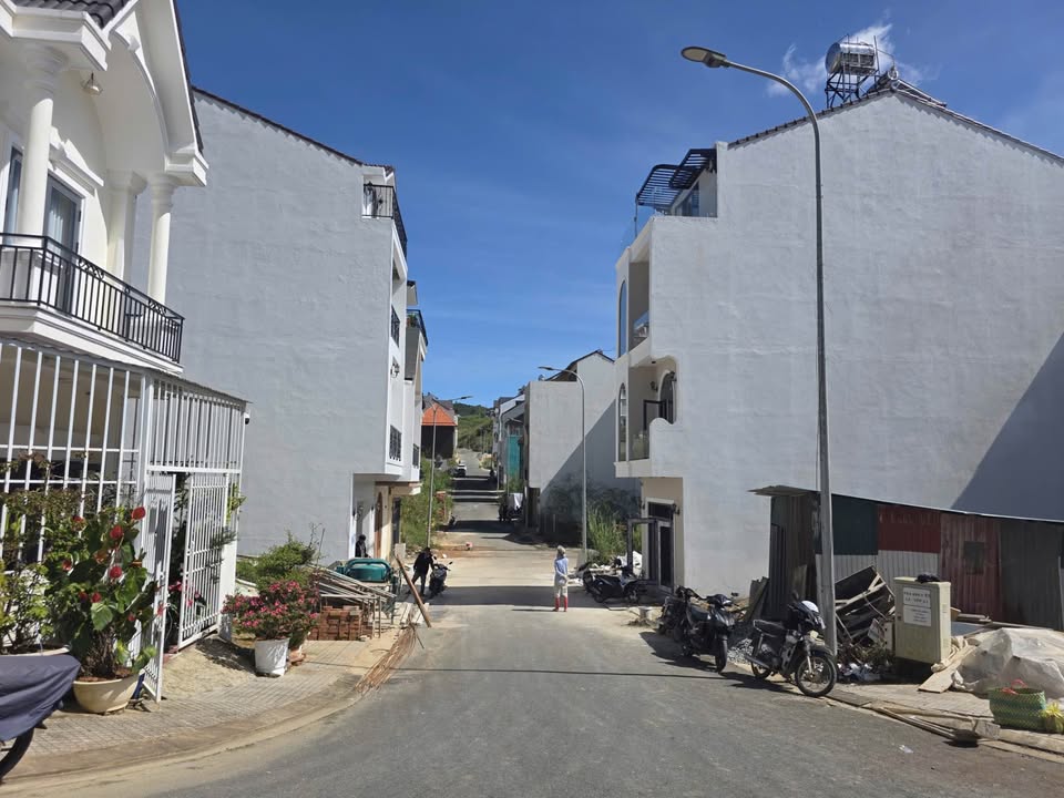 Đất nền KDC số 5 An Sơn Đà Lạt 85m² giá 6.8 tỷ - Sổ hồng riêng, xây dựng tự do!