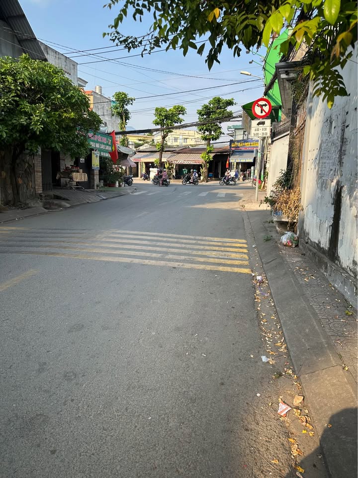 Nhà đẹp đường 102 Tăng Nhơn Phú A 60m² giá 6.8 tỷ - Thiết kế hiện đại, vào ở ngay!