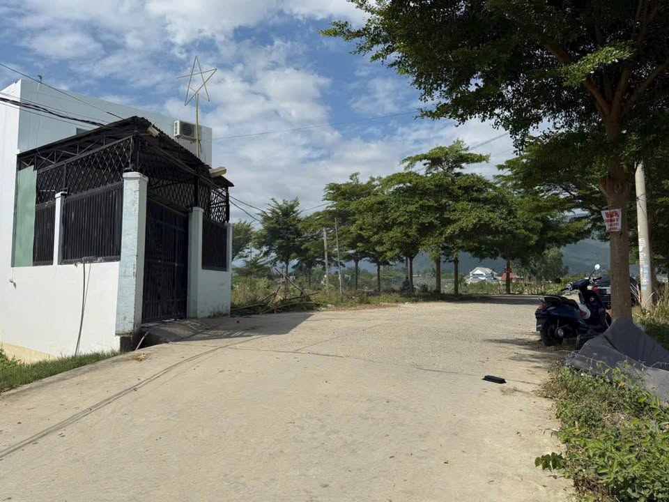 Đất nền khu mini Phú Bình - Vĩnh Thạnh 97.6m² chỉ 2.45 tỷ - Cơ hội đầu tư tuyệt vời!