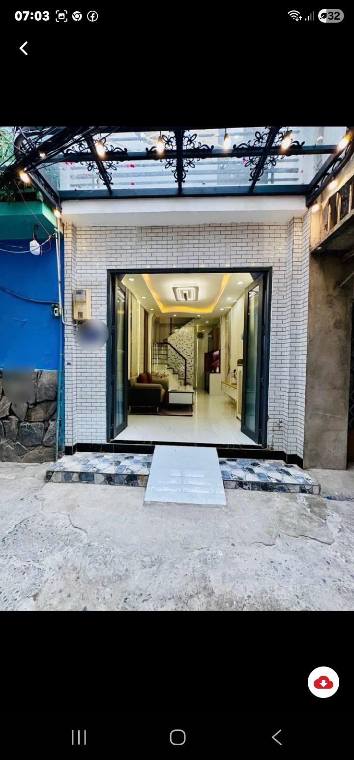 Nhà 4 tầng Cách Mạng Tháng Tám, Quận 10 - 18m² chỉ 4 tỷ - Full nội thất xịn!