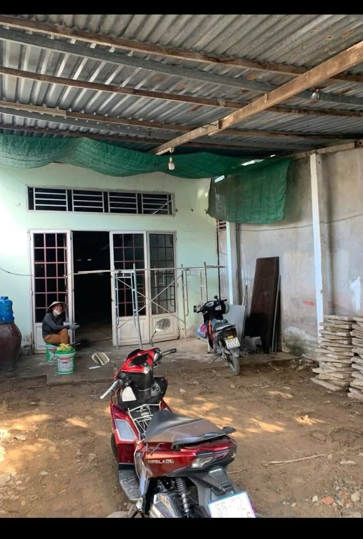 Đất Kế Bên Cầu Hưng Lợi 204m² giá 1.4 tỷ - Giao thông thuận lợi!