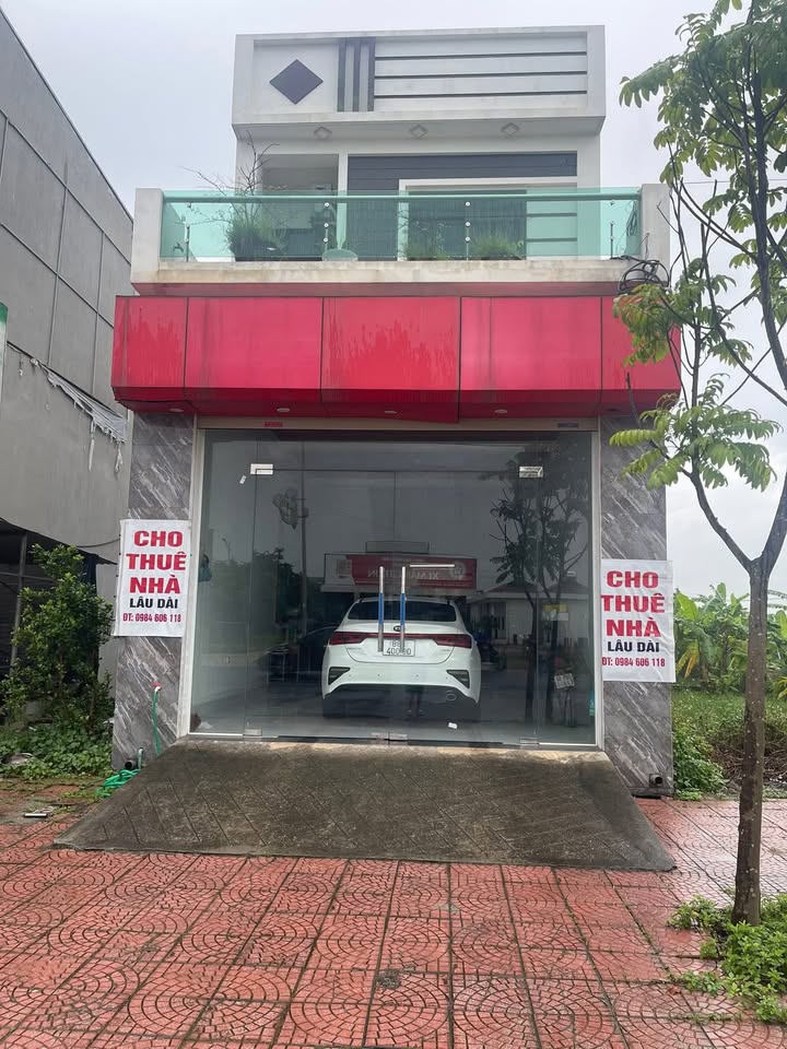 Nhà cho thuê mặt đường Quốc lộ 2C, Vĩnh Phúc 2,5 tầng - Giá chỉ 5.5 triệu/tháng