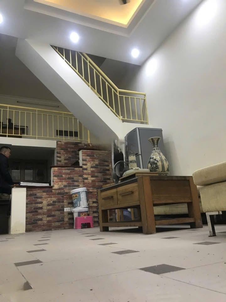 Cho thuê nhà nguyên căn ngõ 189 Hoàng Hoa Thám, Ba Đình, Hà Nội 30m² - Nhà đẹp, vào ở ngay!