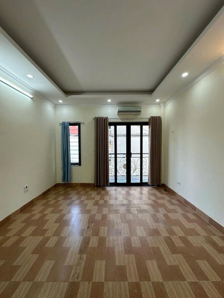 Nhà nguyên căn Phương Liệt, Thanh Xuân 42m² giá 15 triệu - Phù hợp cho gia đình hoặc nhóm làm việc!