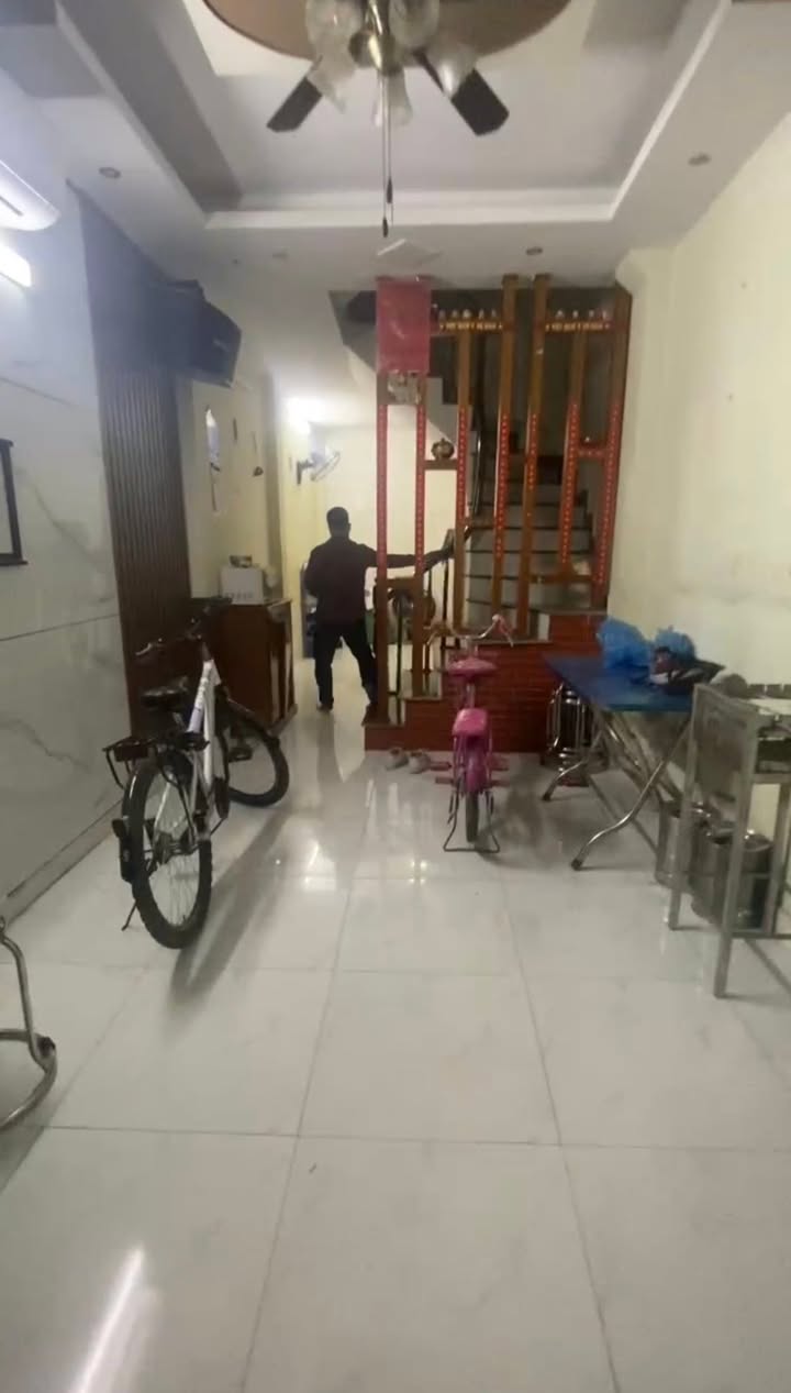 Nhà cho thuê tại 86 Đông Thiên, Vĩnh Hưng, 105m² giá 8.9 triệu - Sẵn sàng vào ở ngay!