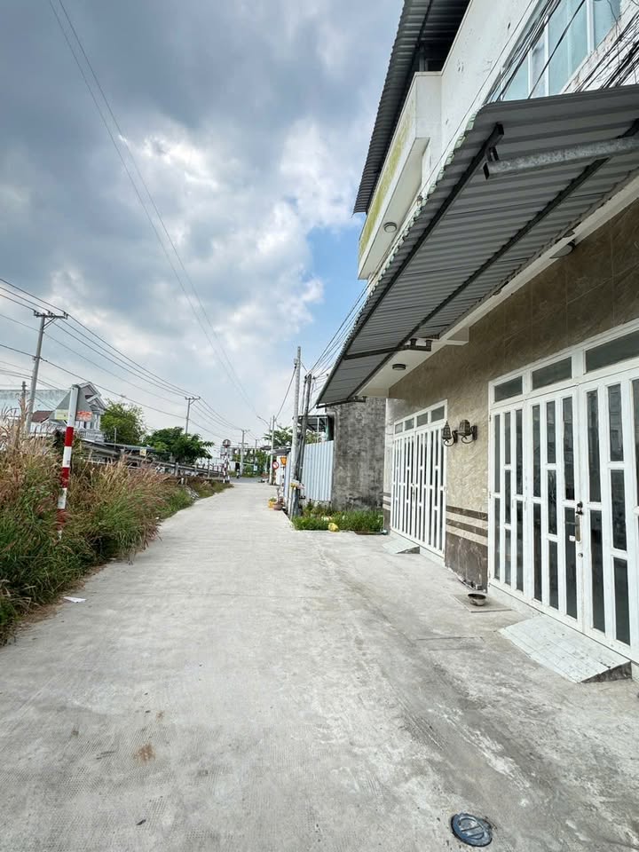 Nhà trệt lầu KDC Hoàng Quân, 45m², giá 1.69 tỷ - Đang cho thuê thu nhập 6 triệu/tháng!