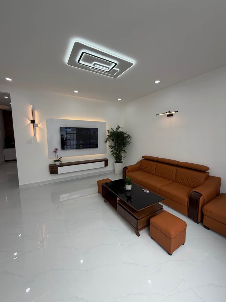 Nhà đẹp Đà Lạt 55m² giá 2.6 tỷ - Sẵn sàng đón Tết!